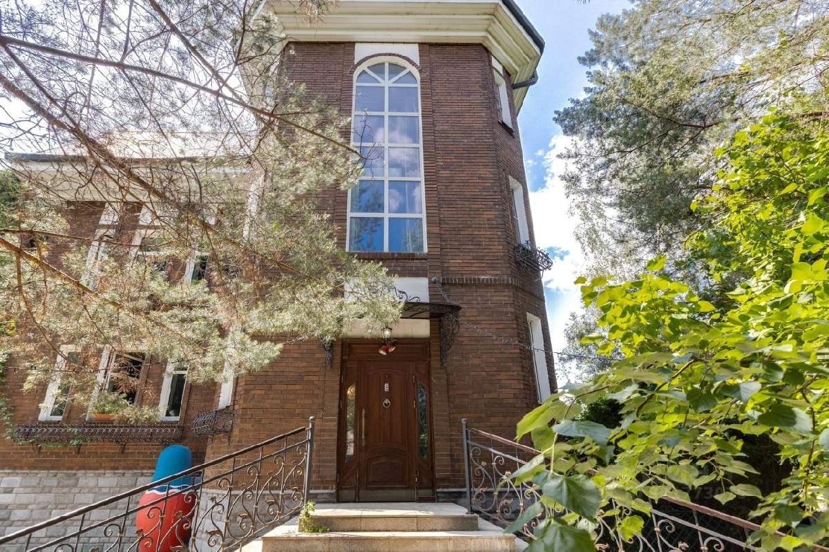 Дом на продажу в Коробово, Соловьиная улица, 8 фото №0