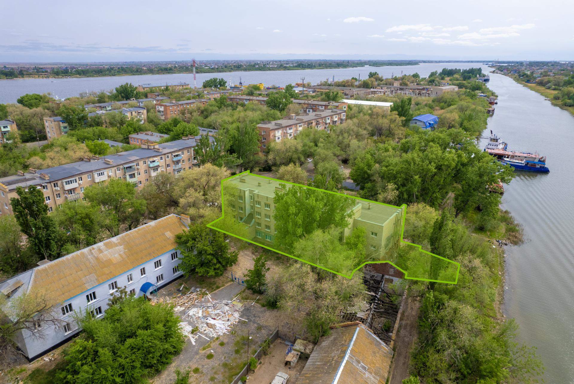 Продам помещение свободного назначения 2065 м.кв.