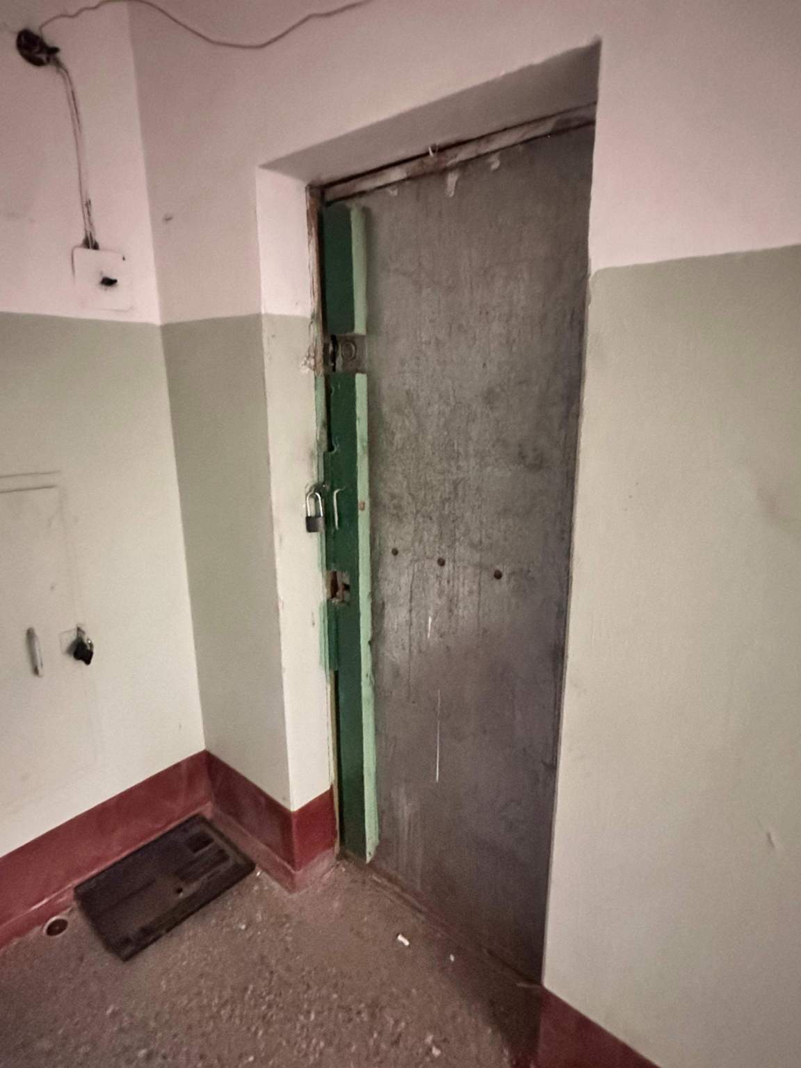 Продам офис 3.6 м.кв.