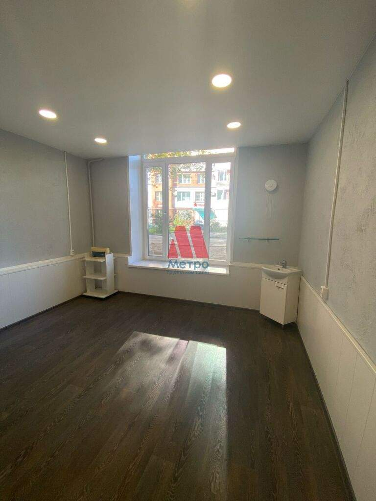 Сдам в аренду помещение свободного назначения 17 м.кв.