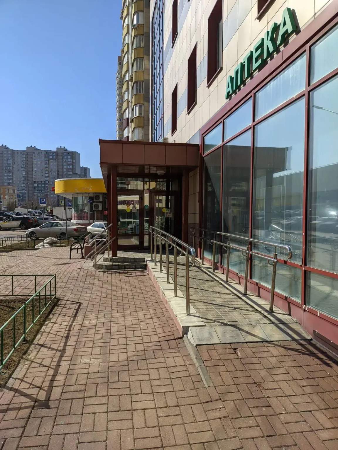 Продам помещение свободного назначения 1676 м.кв.