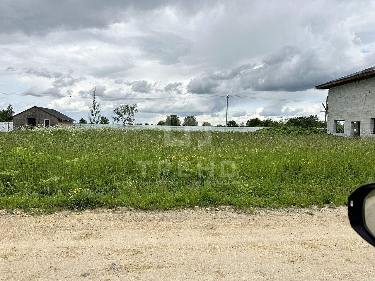 Продам земельный участок 1000 м.кв.