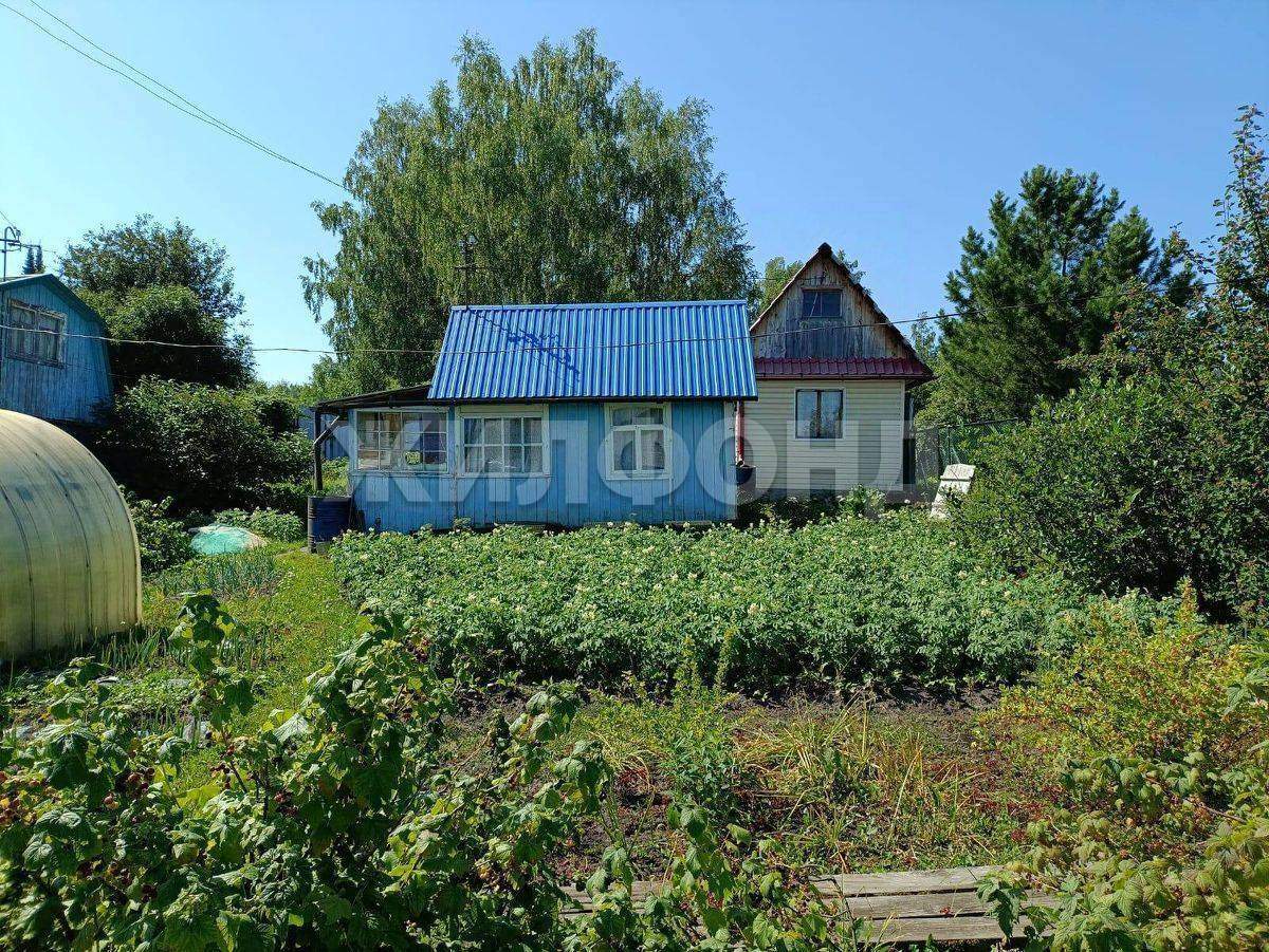 Продам земельный участок 610 м.кв.