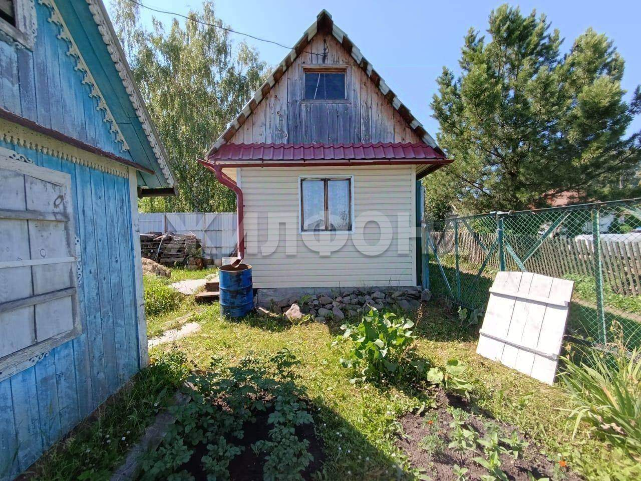 Продам земельный участок 610 м.кв.