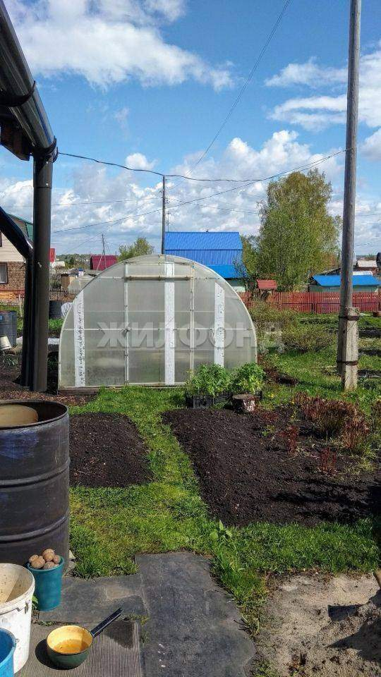 Продам земельный участок 610 м.кв.