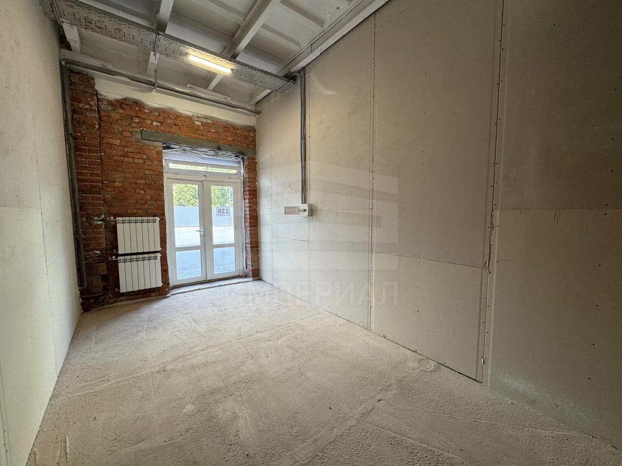 Сдам в аренду помещение свободного назначения 17.4 м.кв.