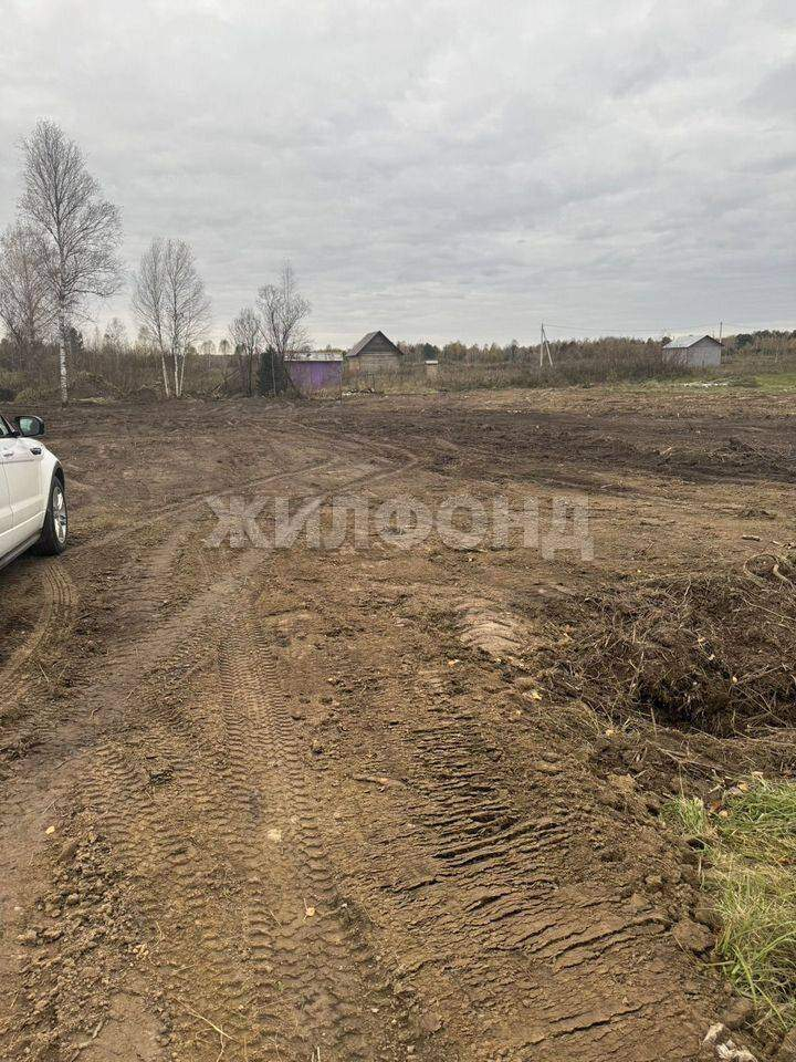 Продам земельный участок 1500 м.кв.