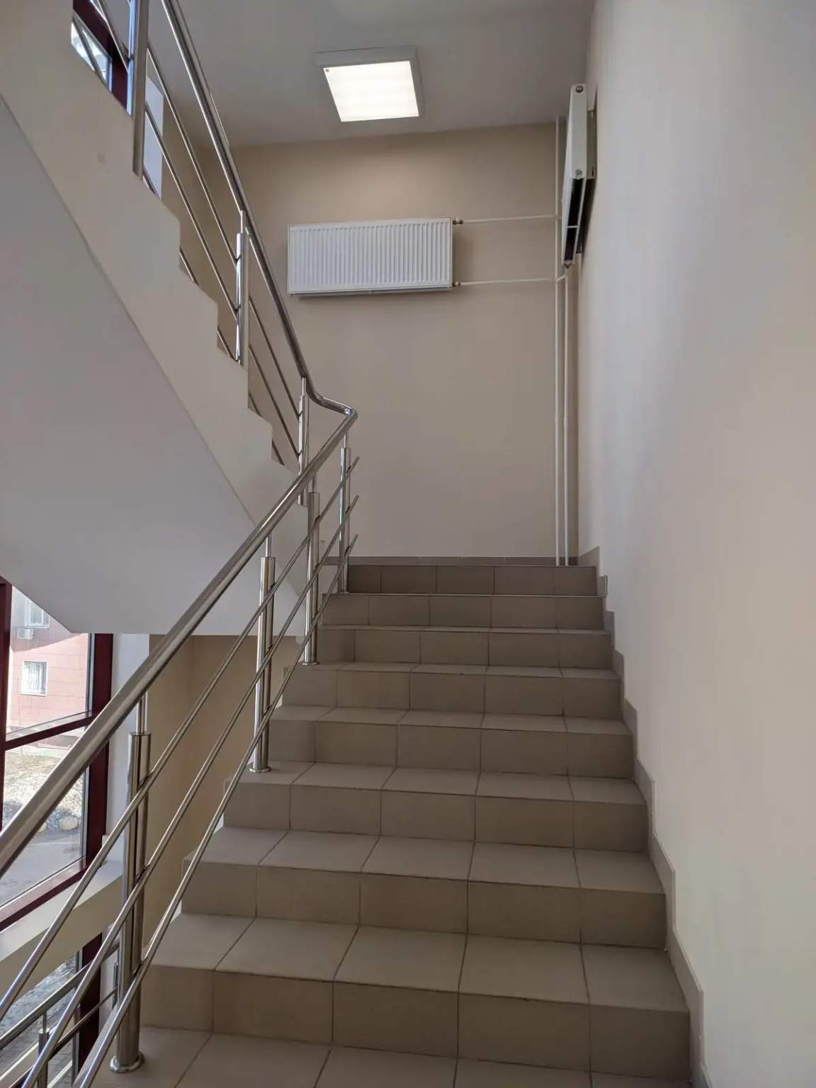 Продам помещение свободного назначения 1676 м.кв.