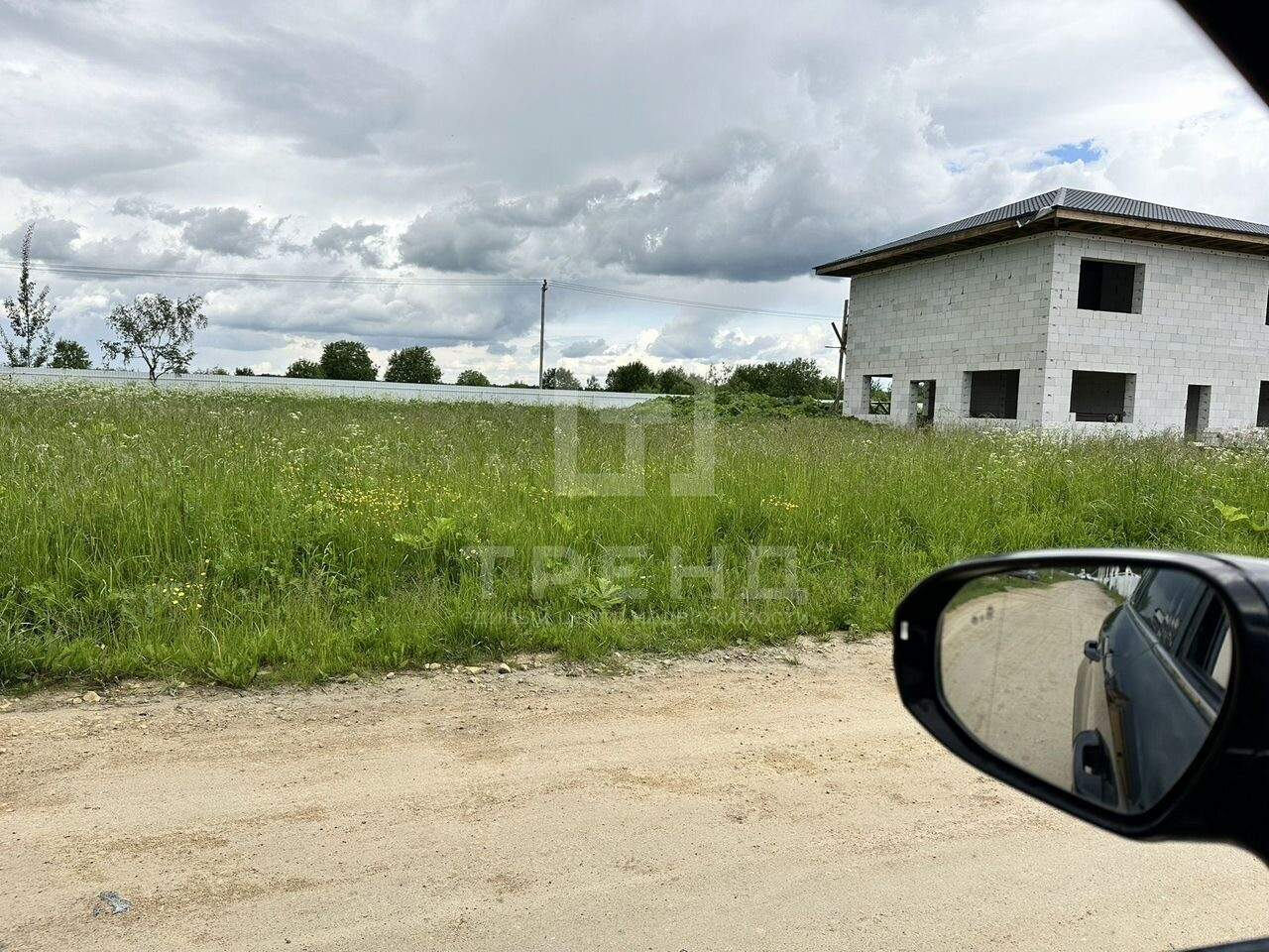 Продам земельный участок 1000 м.кв.