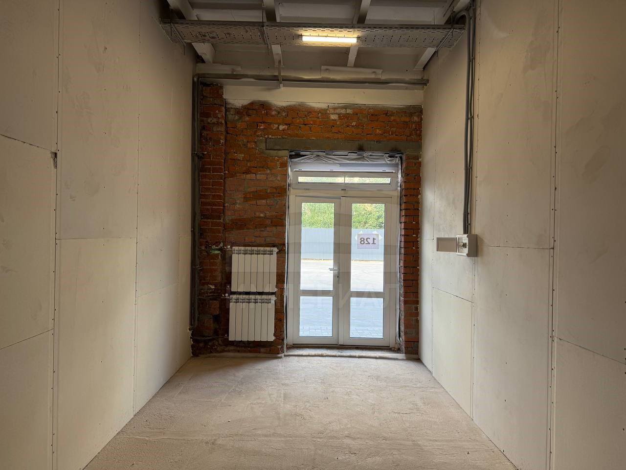 Сдам в аренду помещение свободного назначения 17.4 м.кв.