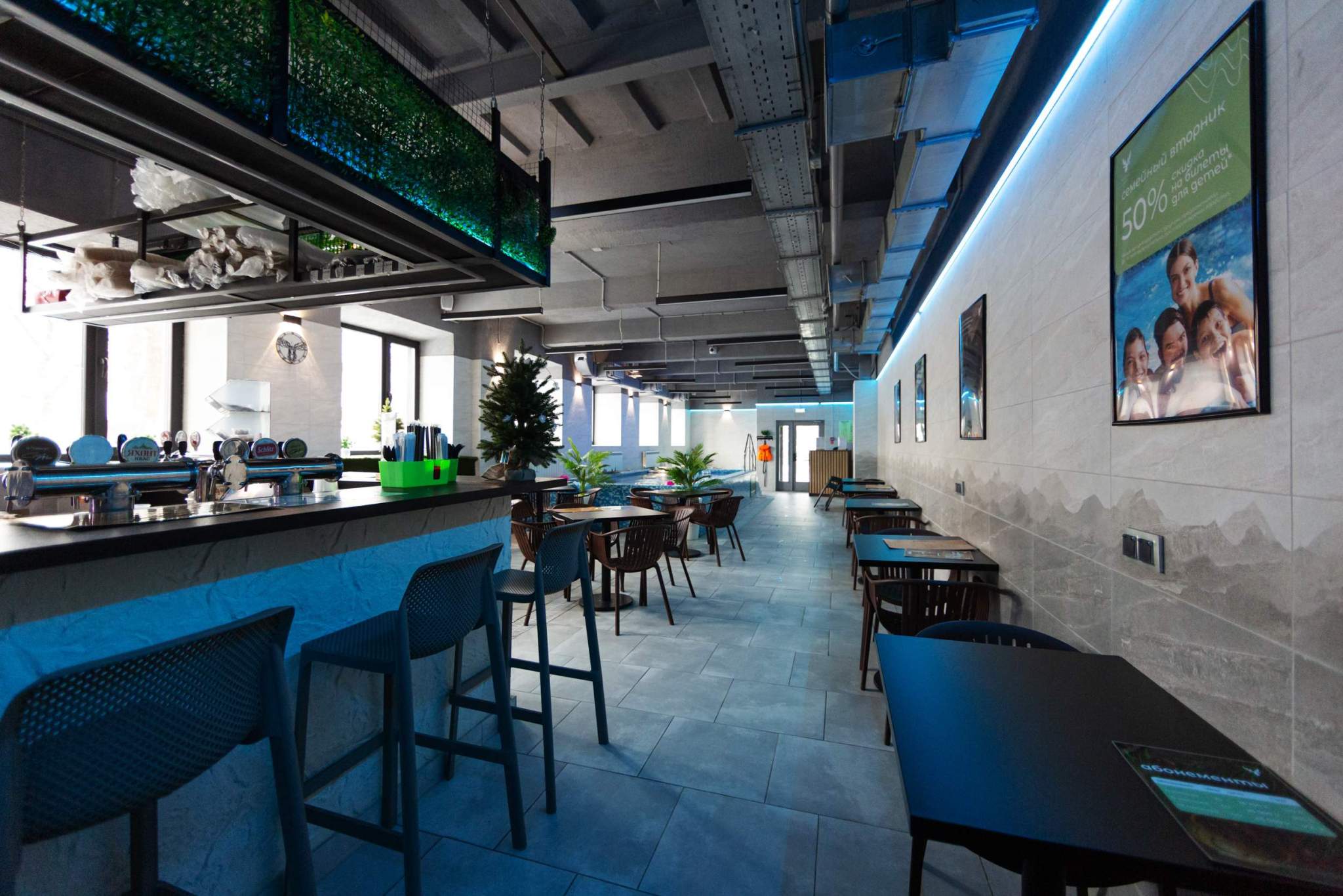 Продам торговое помещение 900.2 м.кв.