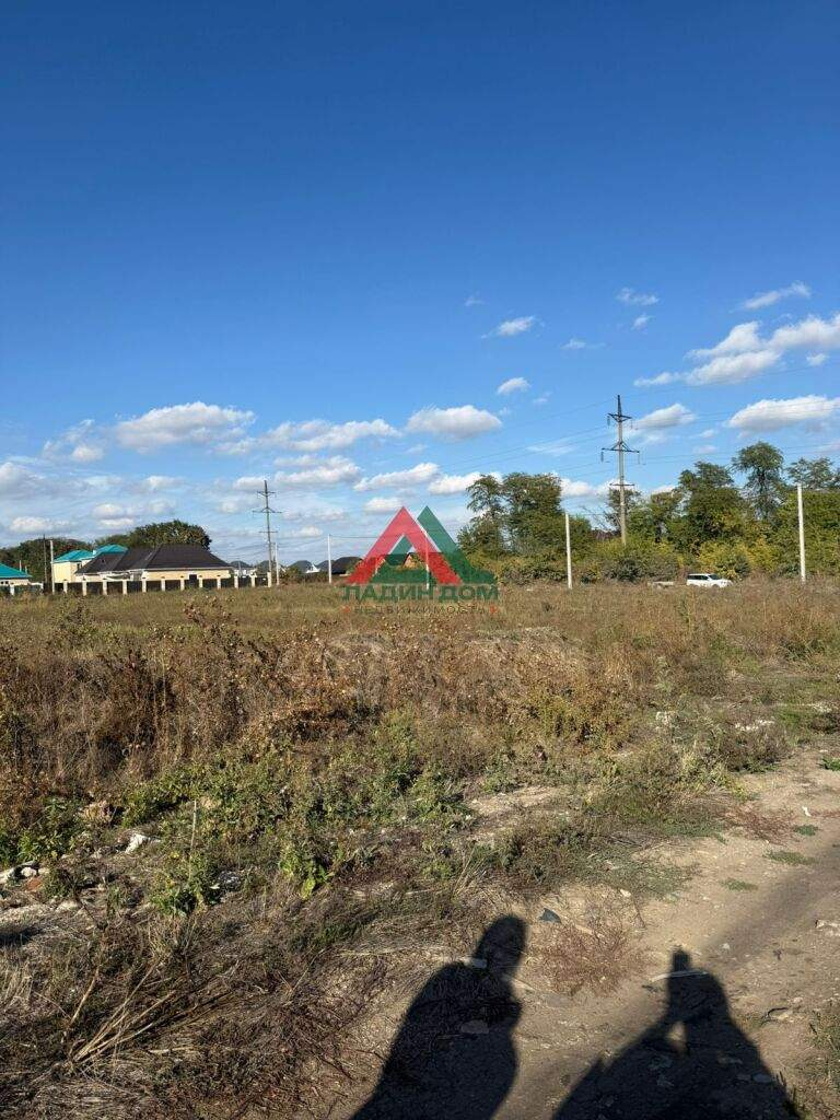 Продам земельный участок 600 м.кв.