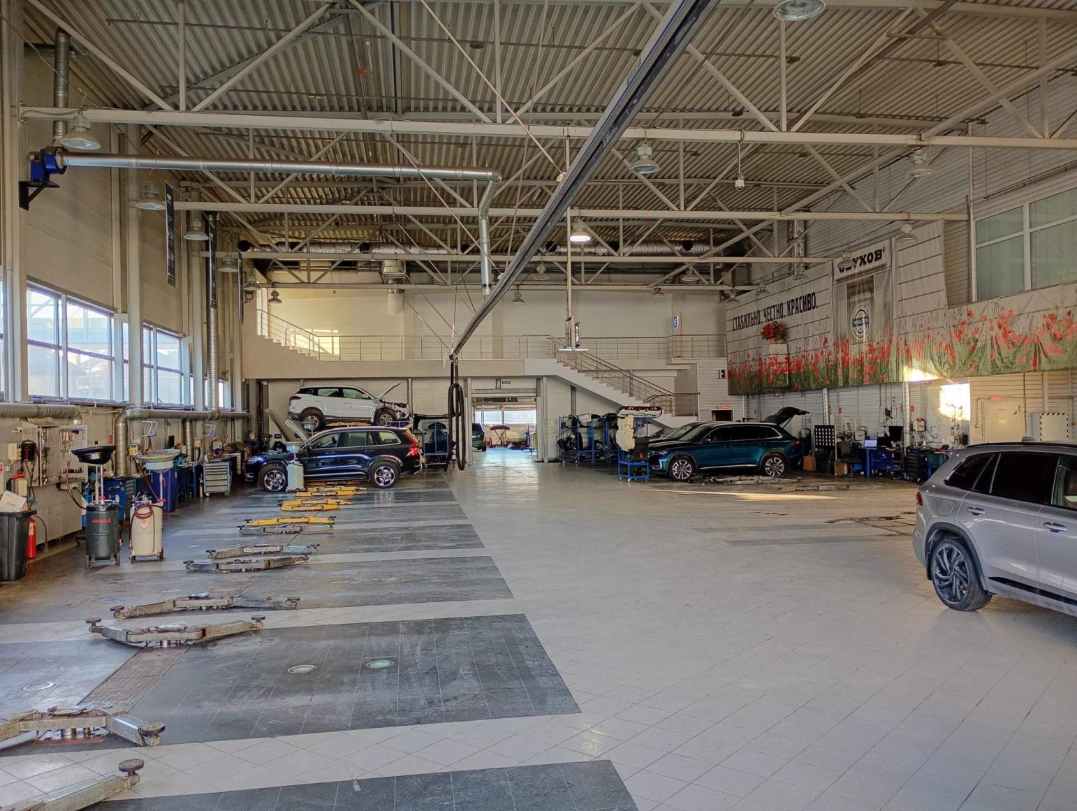 Продам помещение свободного назначения 7660.5 м.кв.