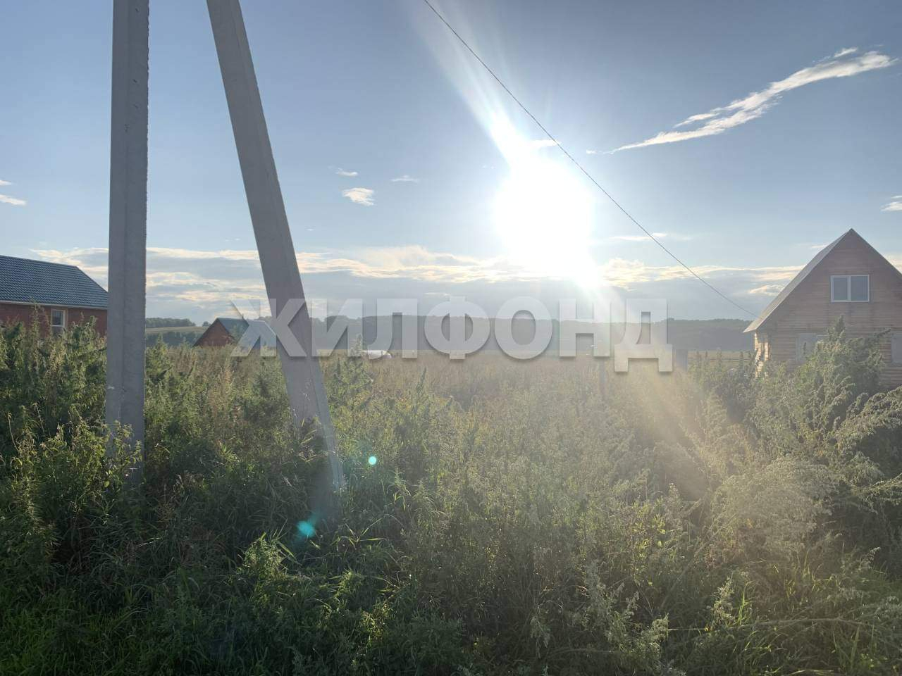 Продам земельный участок 2800 м.кв.