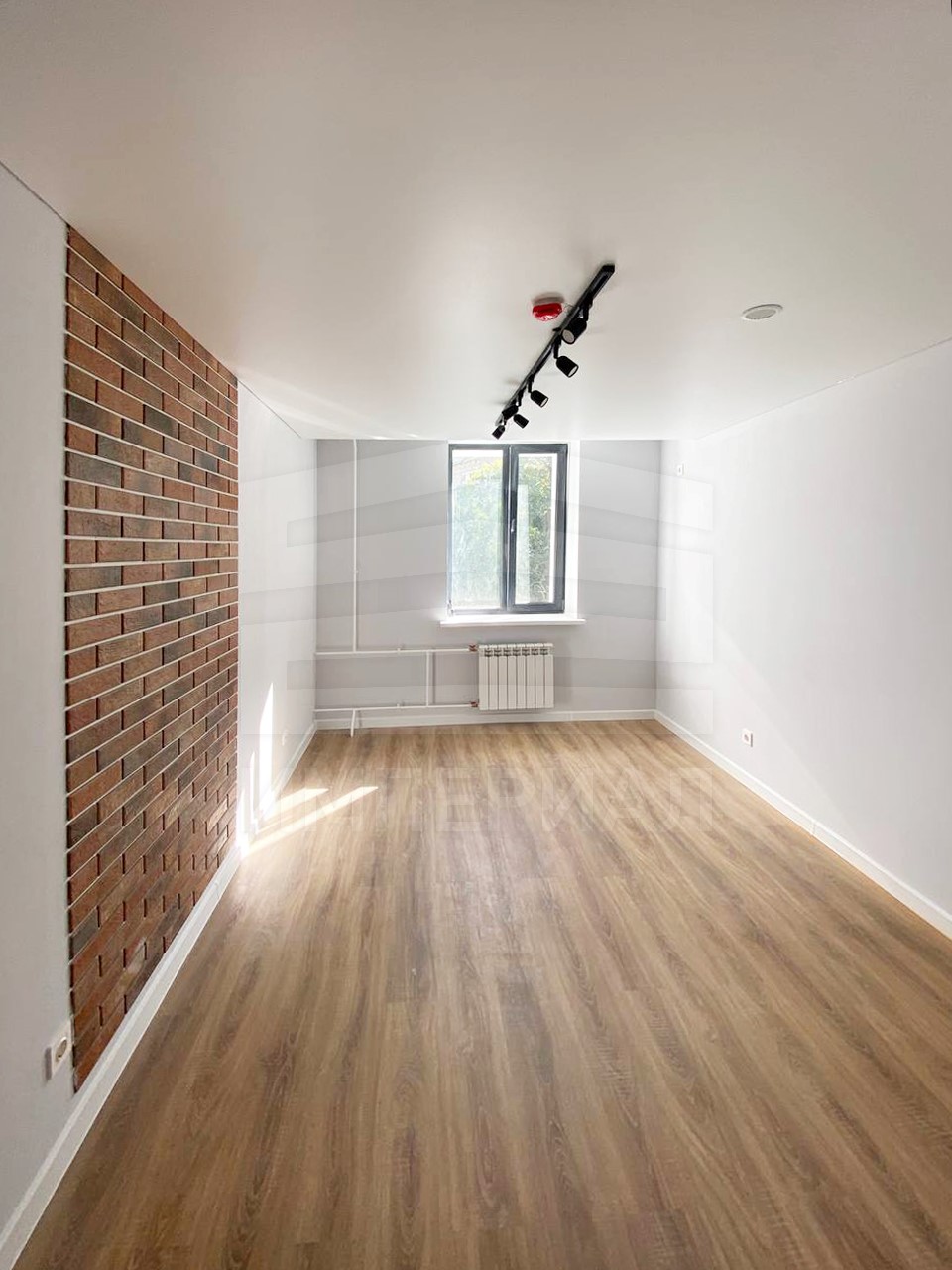 Сдам в аренду помещение свободного назначения 15.6 м.кв.