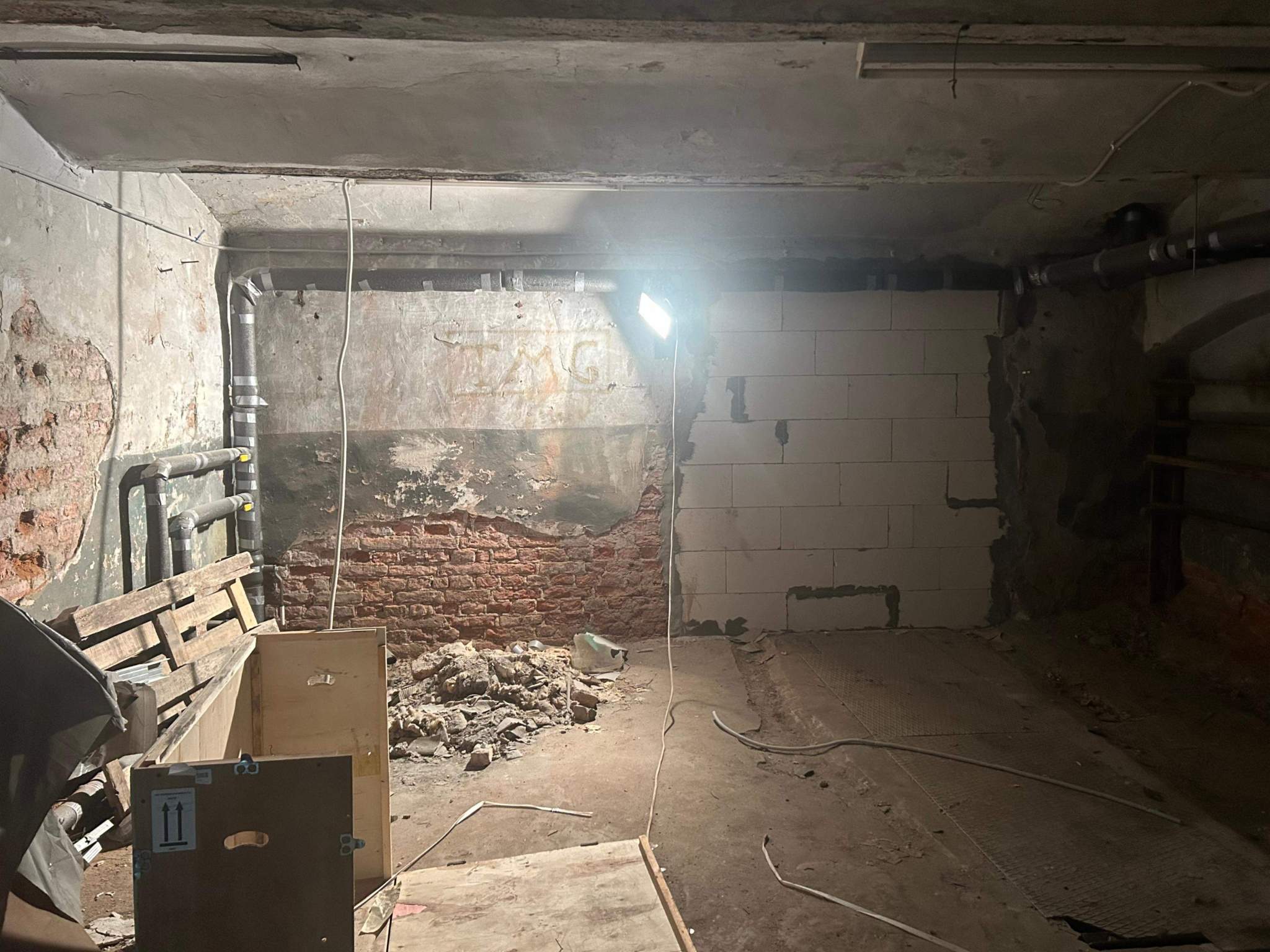 Продам офис 95.6 м.кв.