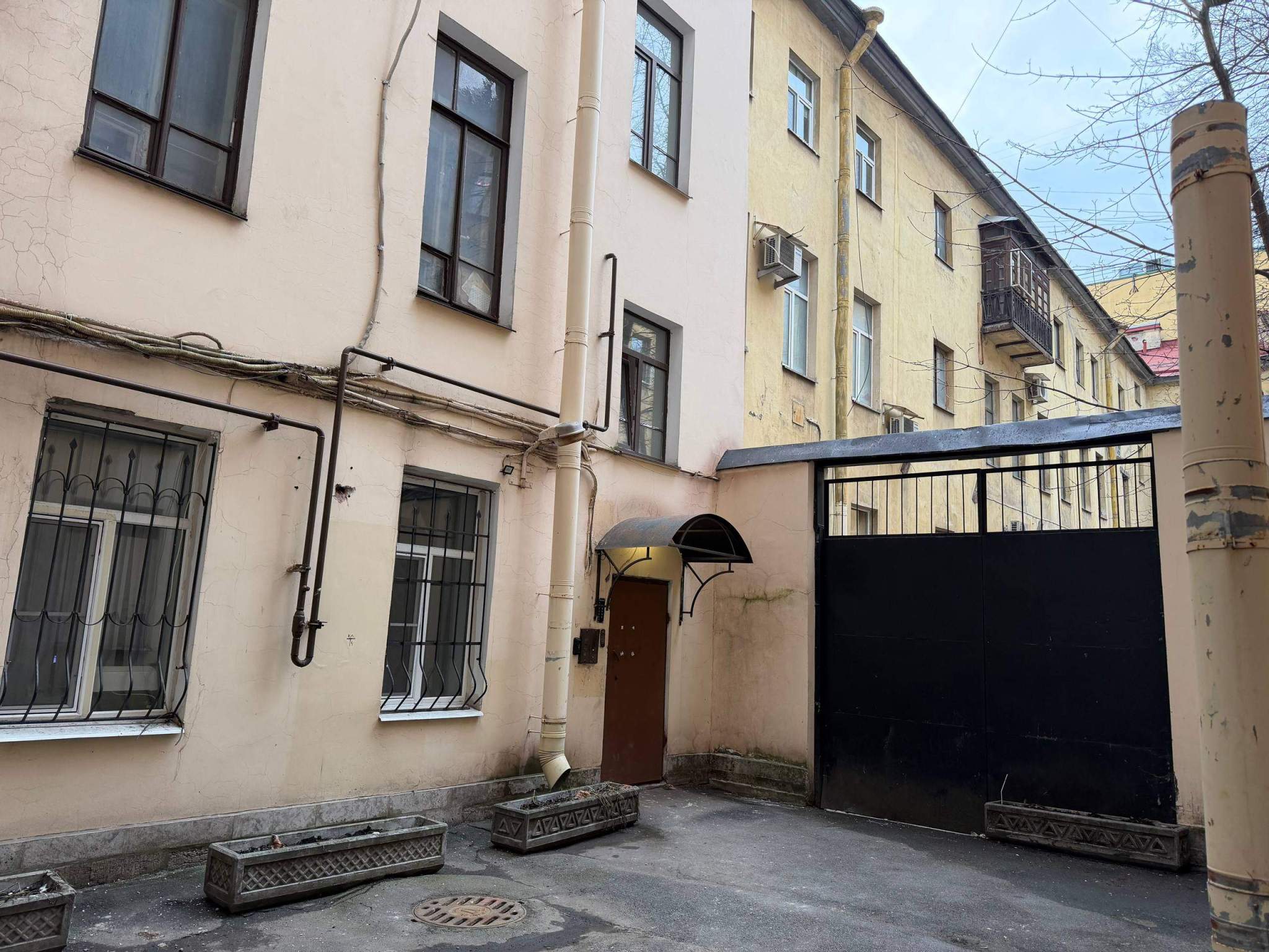 Продам офис 7.7 м.кв.