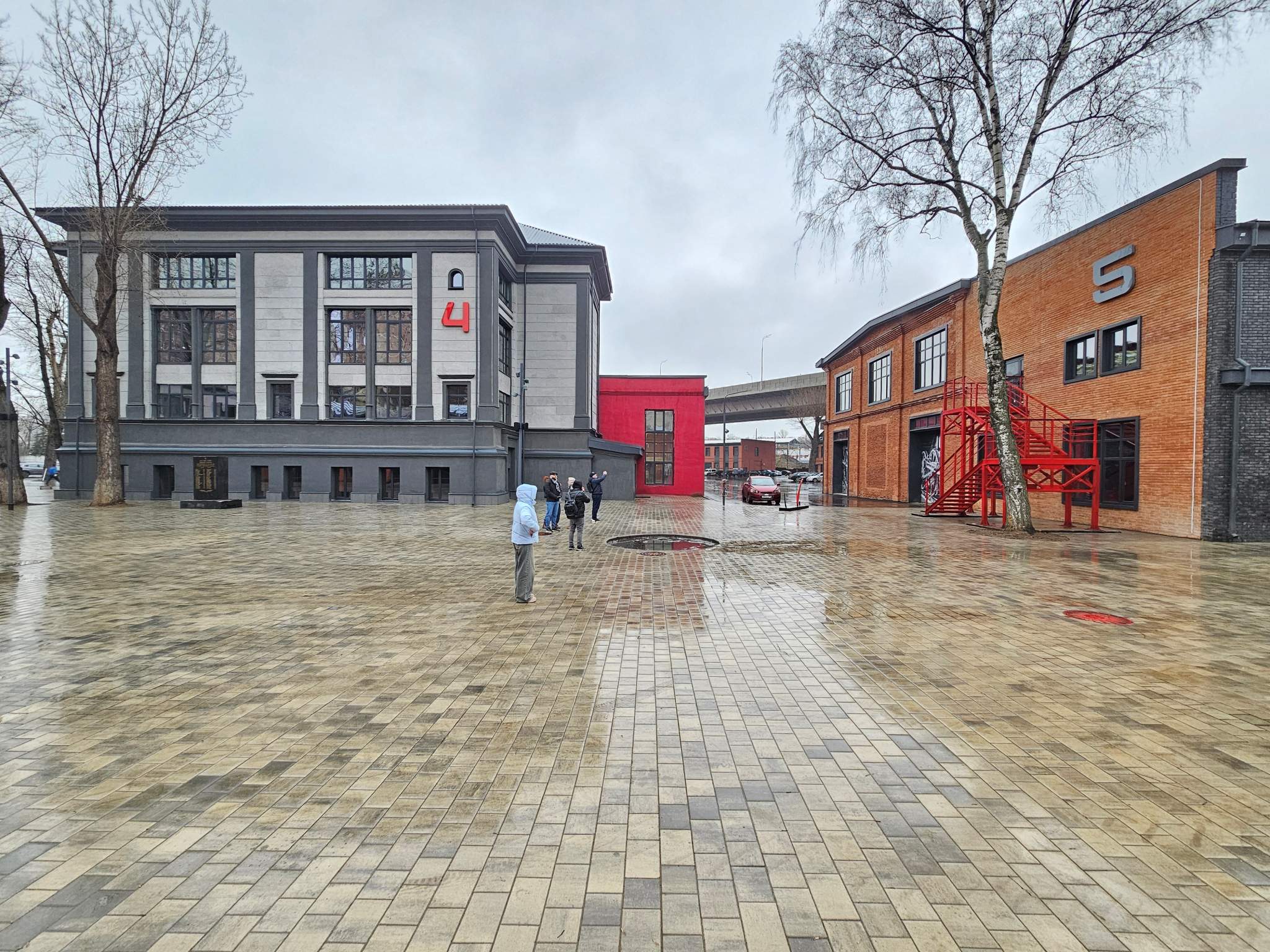 Сдам в аренду помещение свободного назначения 688.2 м.кв.