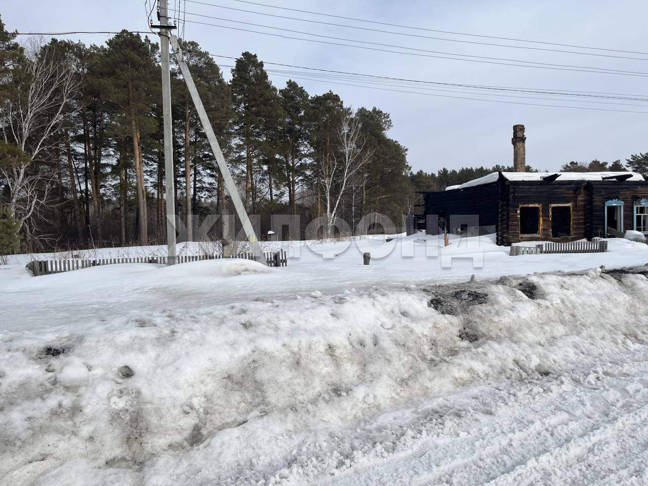 Продам земельный участок 800 м.кв.