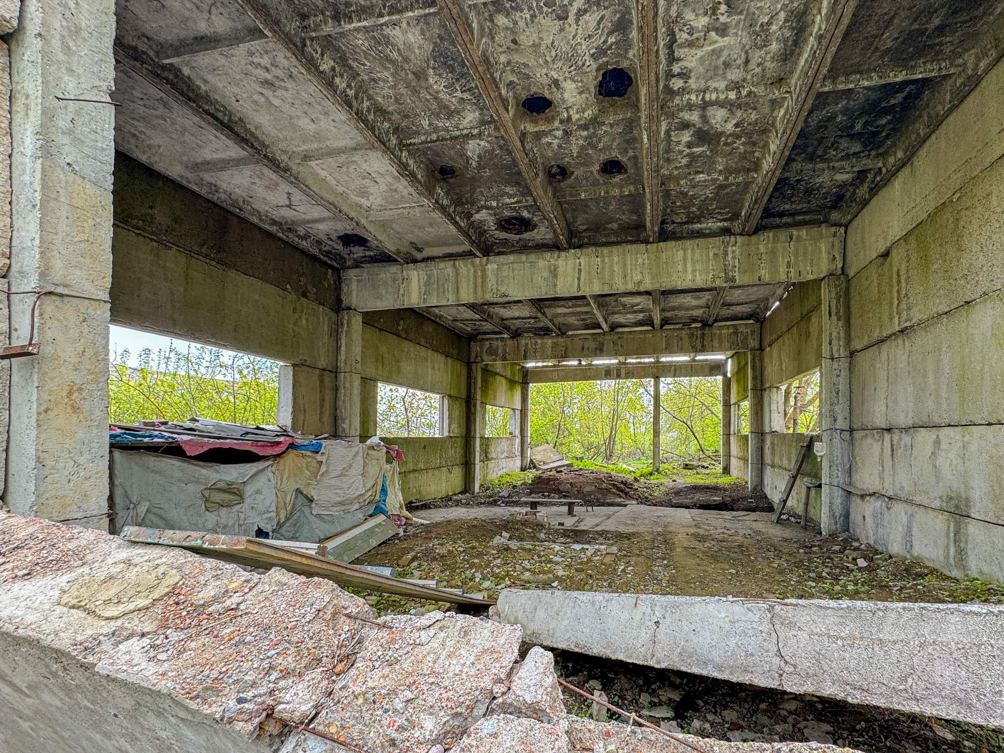 Продам торговое помещение 180 м.кв.