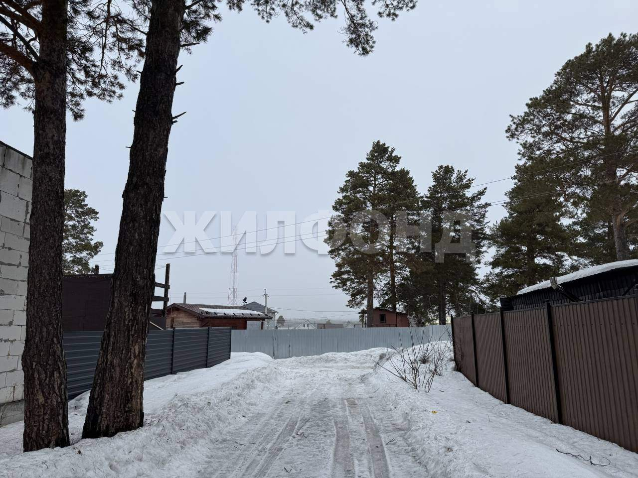 Продам земельный участок 641 м.кв.