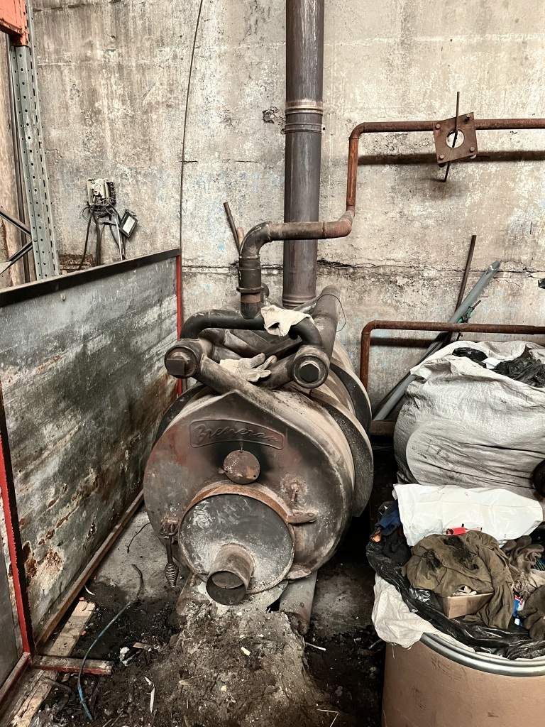 Сдам в аренду помещение свободного назначения 1450 м.кв.