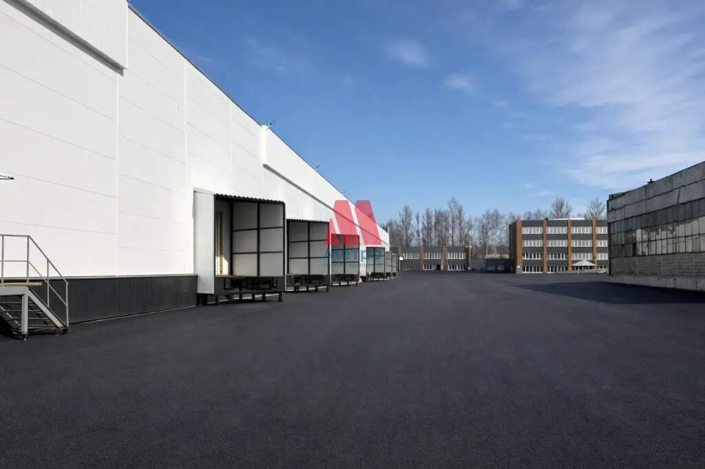 Сдам в аренду помещение свободного назначения 17000 м.кв.