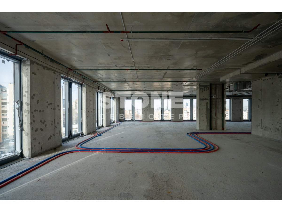 Продам магазин 315.8 м.кв.