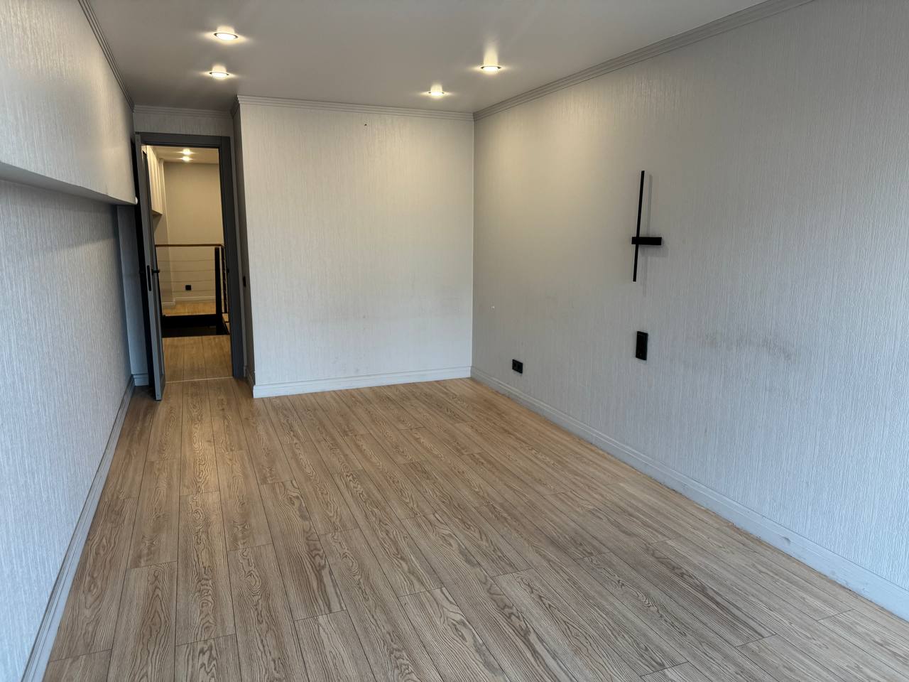 Сдам в аренду офис 77.1 м.кв.