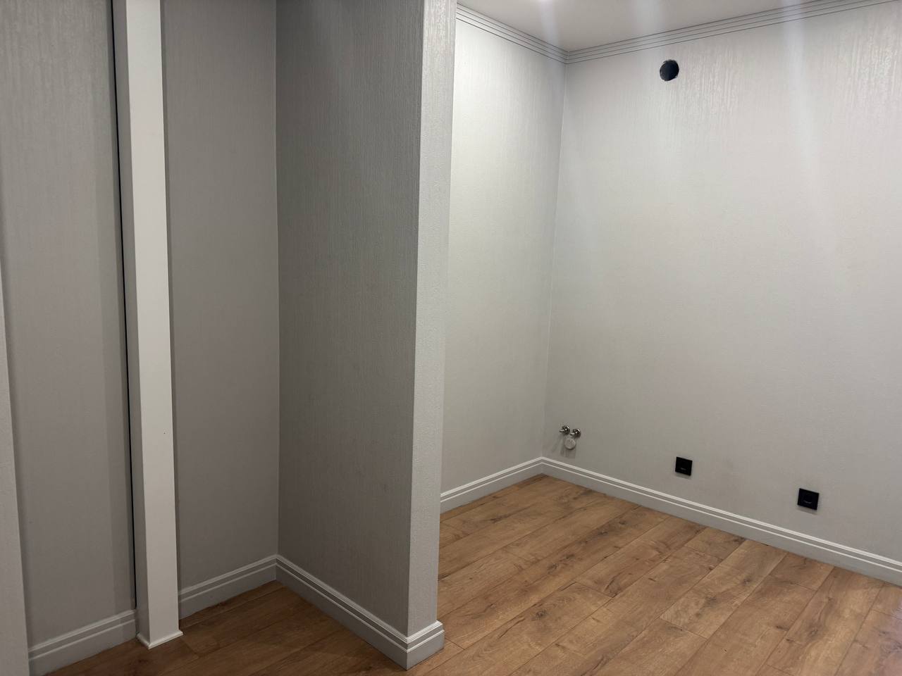 Сдам в аренду офис 76.7 м.кв.