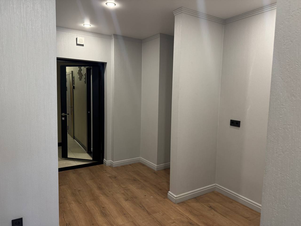 Сдам в аренду офис 76.7 м.кв.