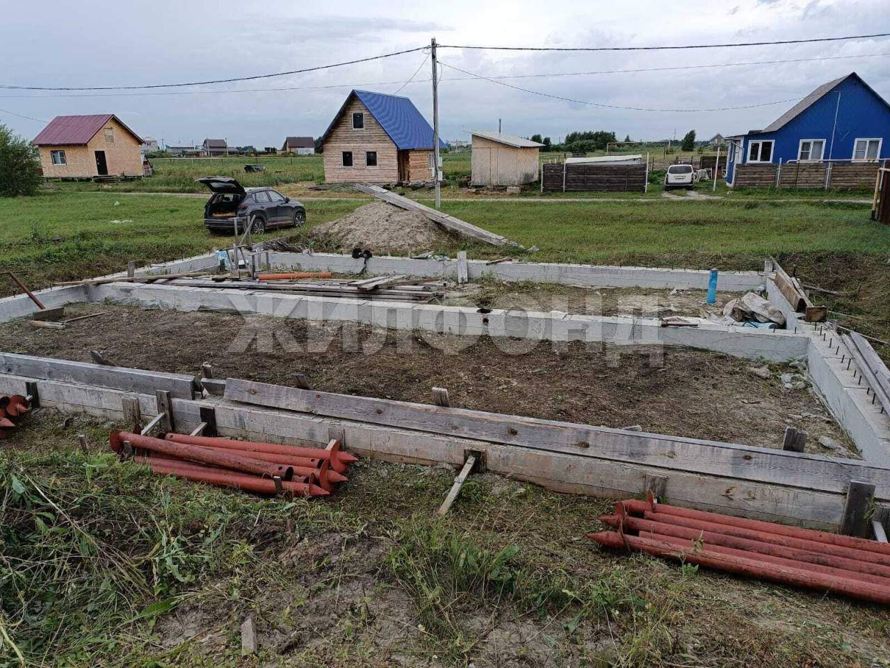 Продам земельный участок 1000 м.кв.