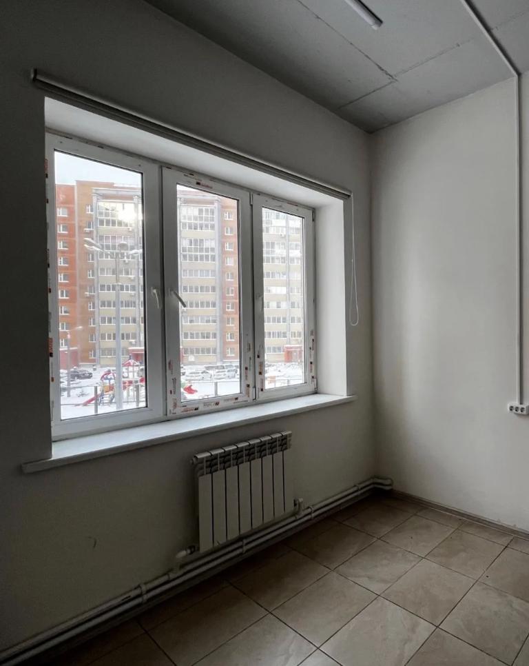 Продам помещение свободного назначения 1967.8 м.кв.