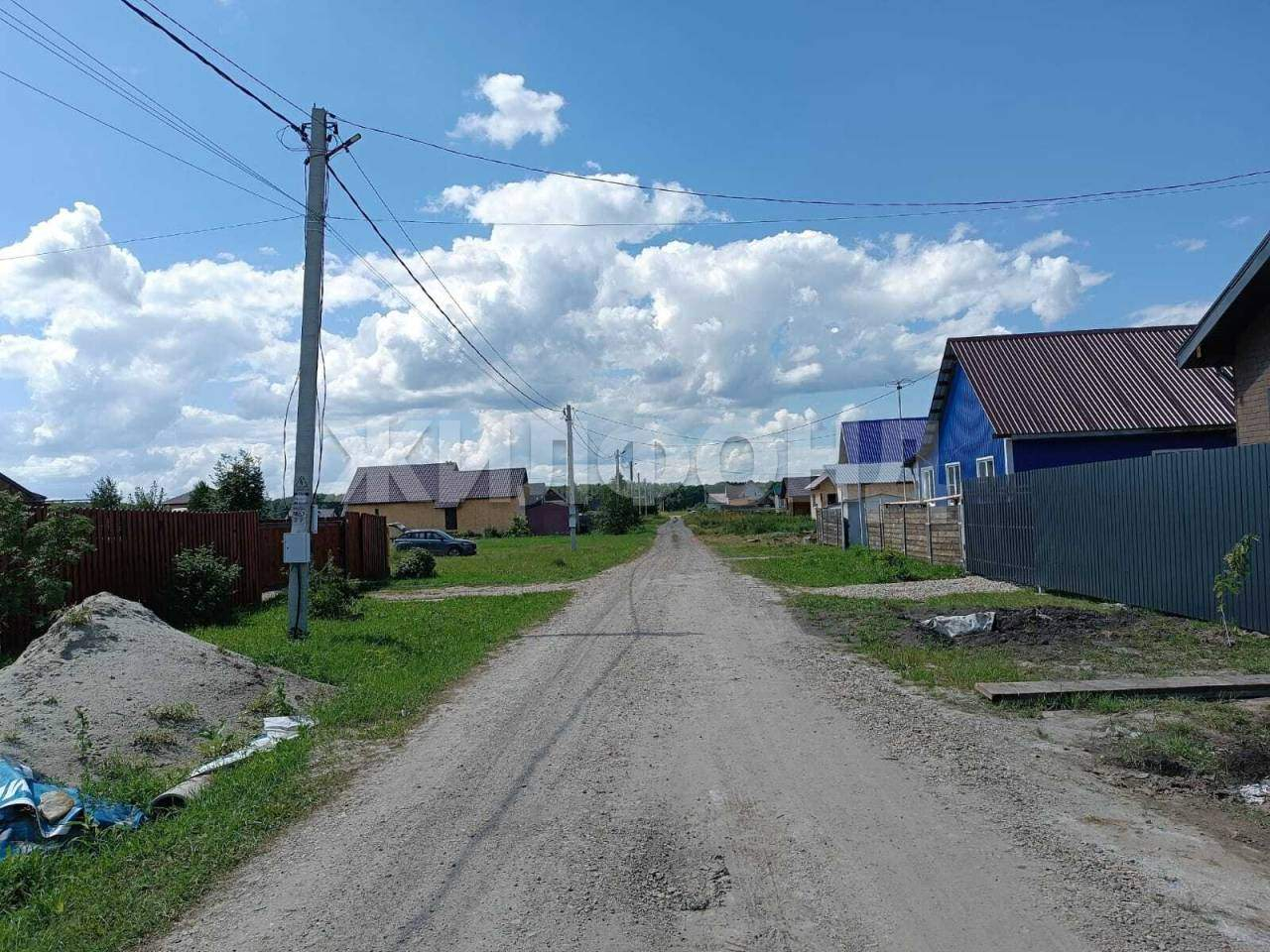 Продам земельный участок 1000 м.кв.