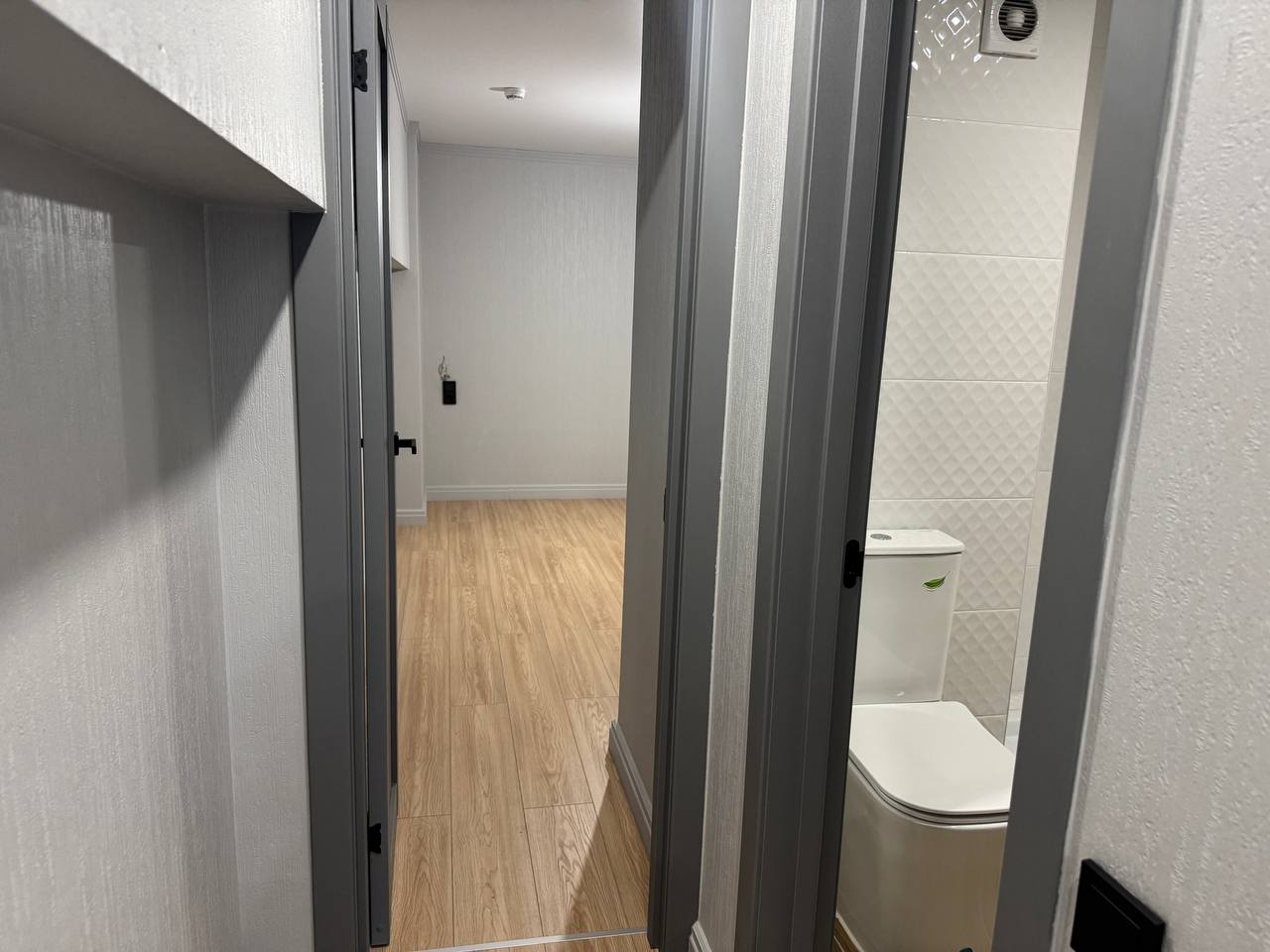 Сдам в аренду офис 75.9 м.кв.