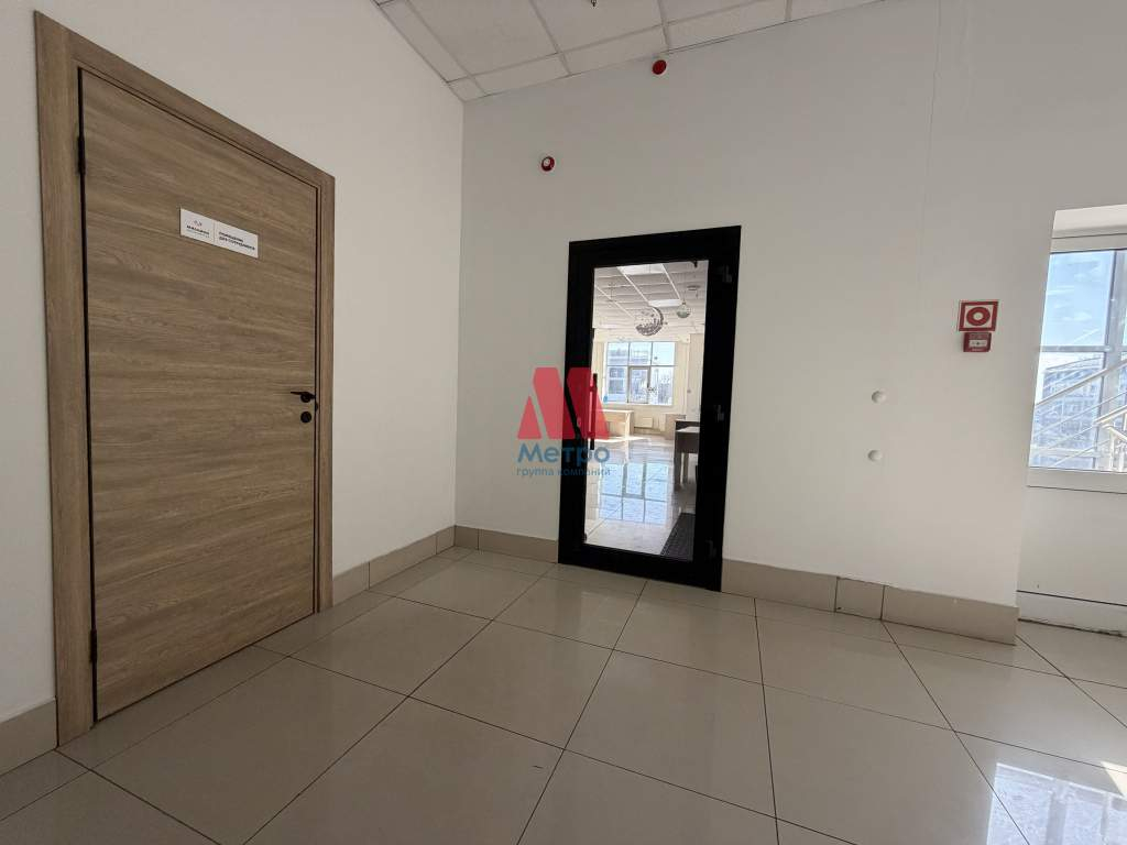 Сдам в аренду офис 100 м.кв.