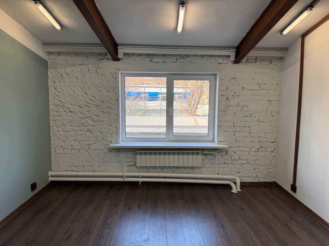 Сдам в аренду помещение свободного назначения 16.6 м.кв.