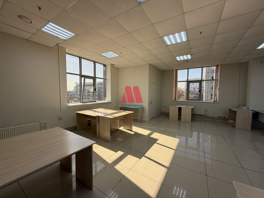 Сдам в аренду офис 100 м.кв.
