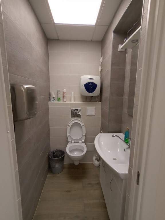 Продам офис 222 м.кв.