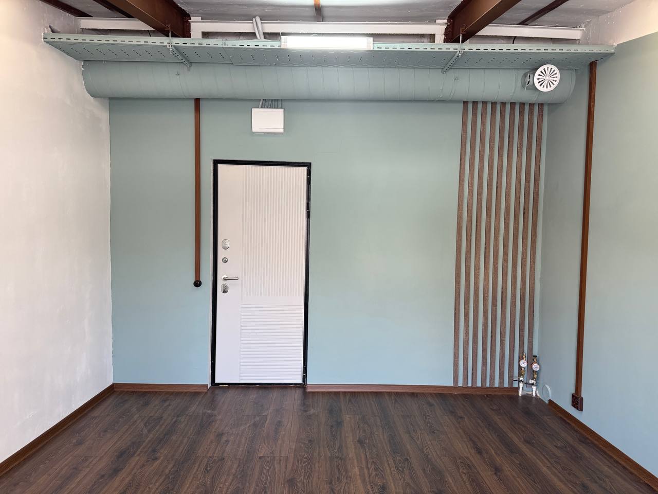 Сдам в аренду помещение свободного назначения 16.6 м.кв.