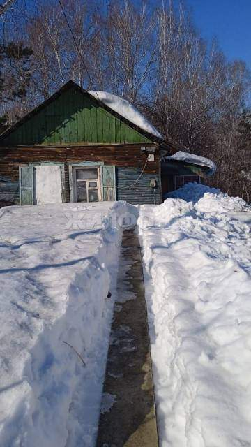 Продам земельный участок 1642 м.кв.