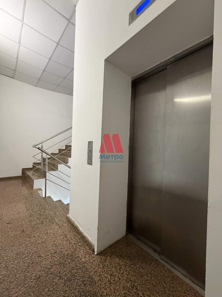 Сдам в аренду офис 208 м.кв.