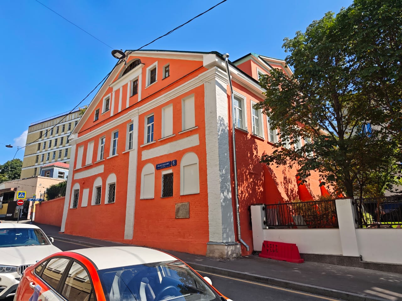 Сдам в аренду торговое помещение 801.1 м.кв.