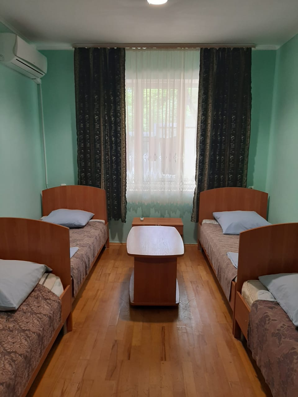 Продам торговое помещение 3281.2 м.кв.