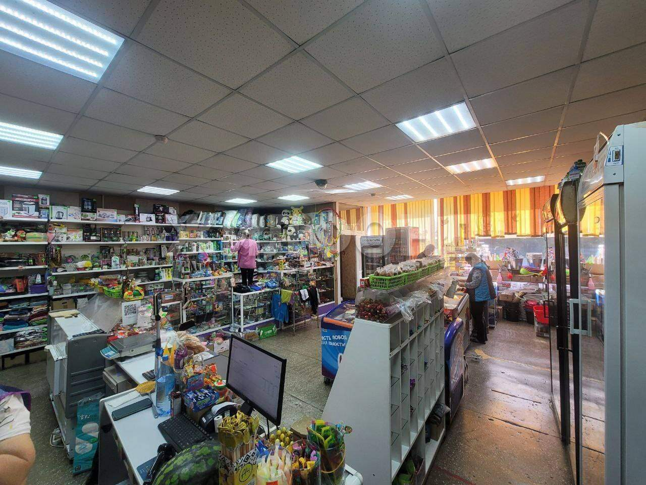 Продам магазин 273 м.кв.