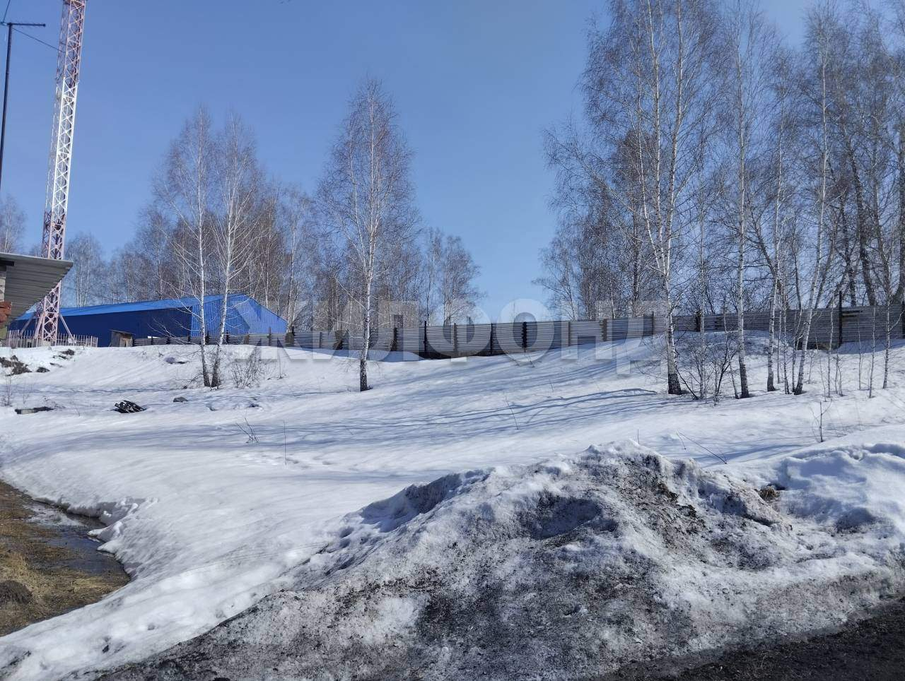 Продам земельный участок 1000 м.кв.