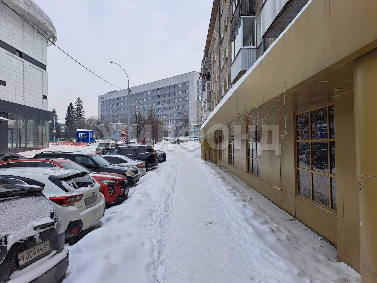 Продам магазин 352 м.кв.