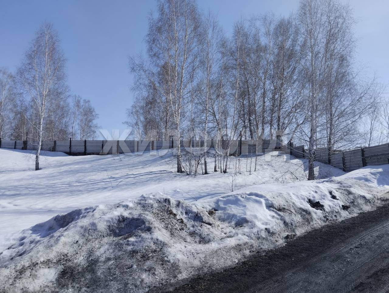 Продам земельный участок 1000 м.кв.