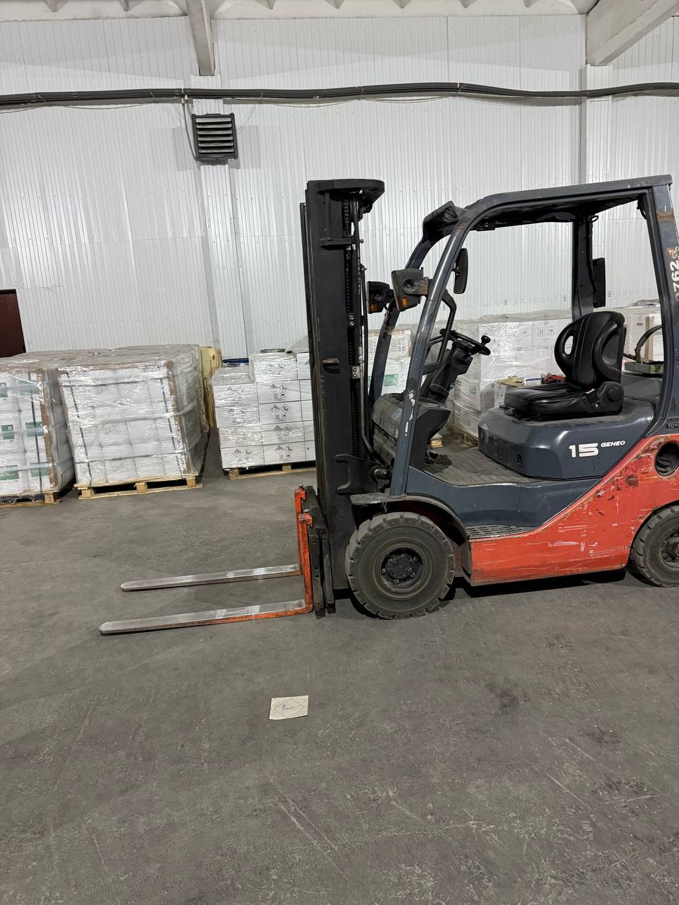 Сдам в аренду склад 896 м.кв.