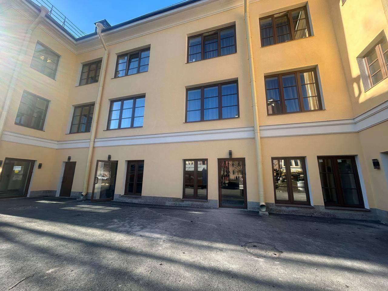 Сдам в аренду помещение свободного назначения 90 м.кв.